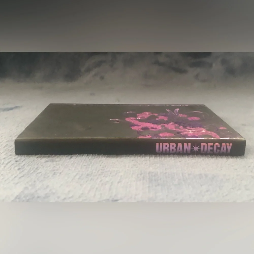 USED Urban Decay Ammo Eye Shadow Palette Eyeshadow HTF